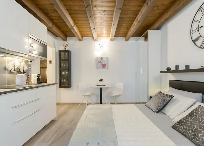 Apartment Antico Loft Como